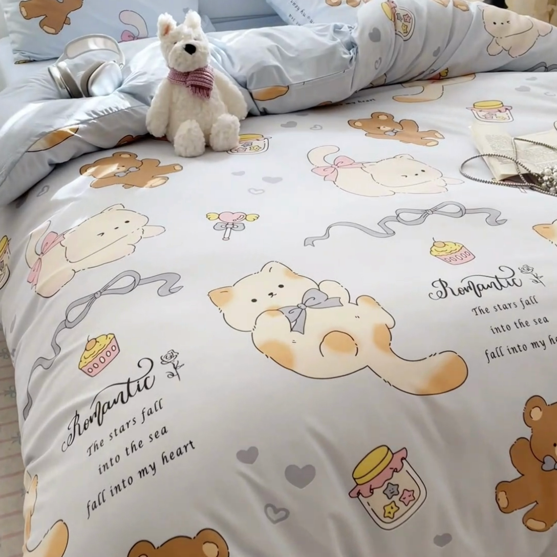 91家纺网 家纺一手货源 找家纺 雨帆家纺 2025新款水洗棉印花四件套 蓝精灵