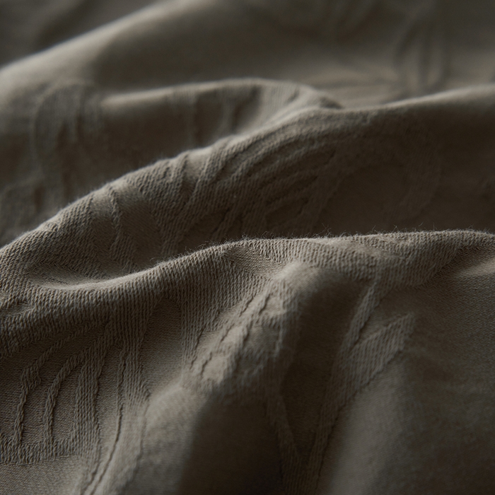 91家纺网 家纺一手货源 找家纺 2025春夏新品染色水洗大提花单品被套 染黛-浅灰