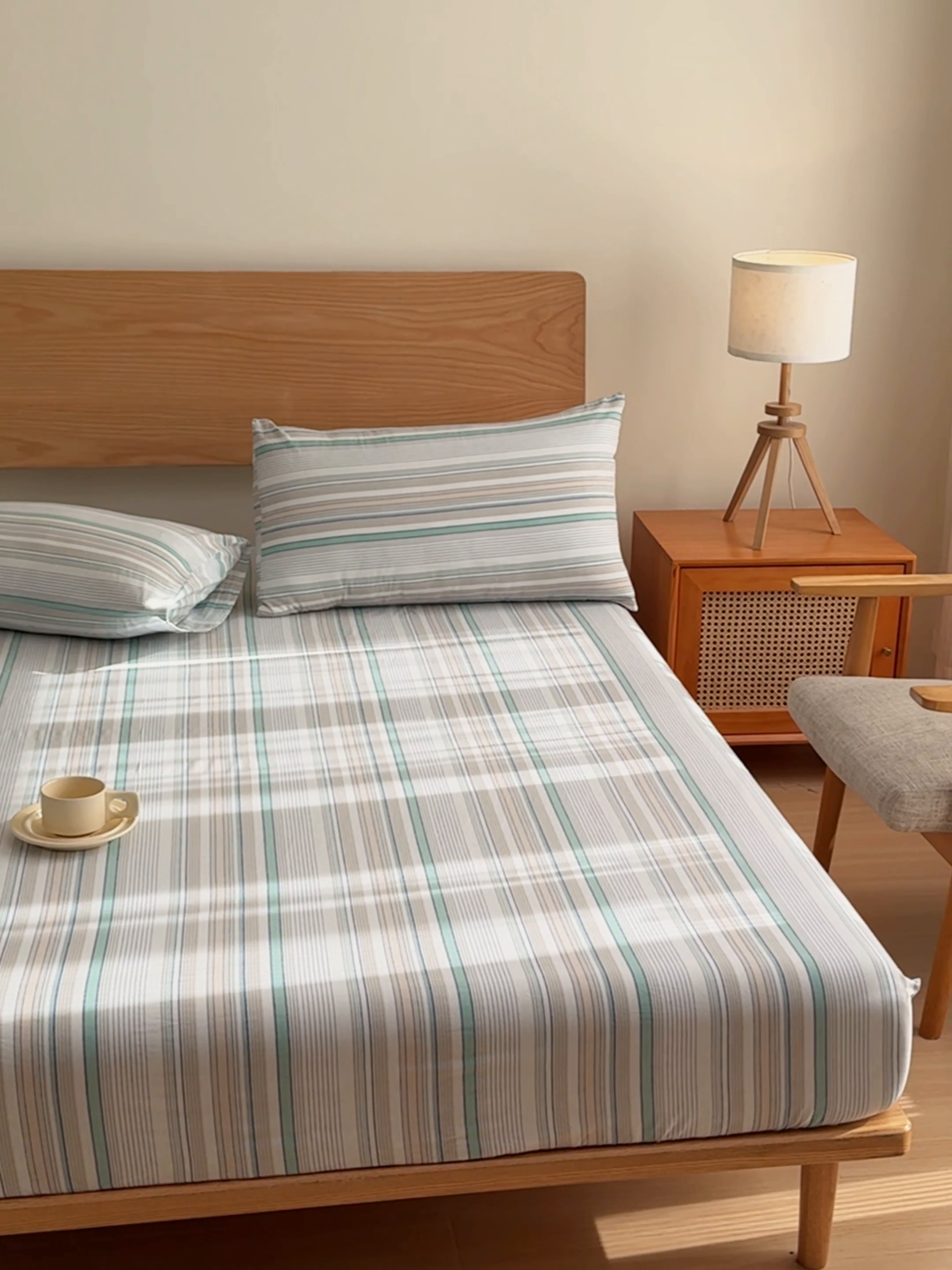 91家纺网 家纺一手货源 找家纺 2025新款简约款色织水洗棉单品床笠 沐妍绿