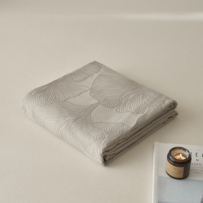 91家纺网 家纺一手货源 找家纺 2025春夏新品染色水洗大提花单品被套 叶语-卡其