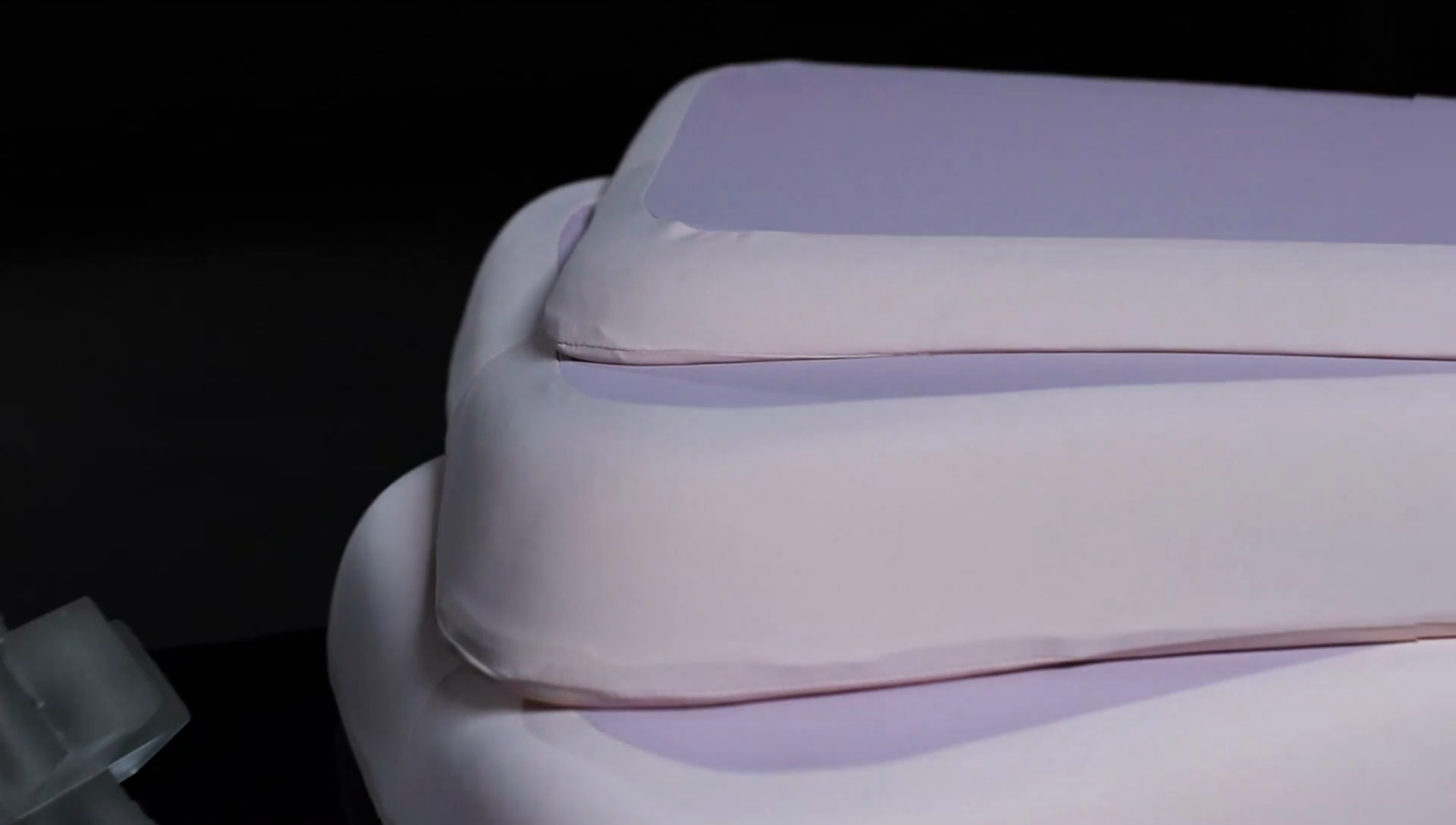 91家纺网 家纺一手货源 找家纺 （总）中胶硅胶 2025新款护肩颈骨形枕 硅胶枕