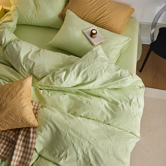 91家纺网 家纺一手货源 找家纺 2025春夏新品染色水洗大提花四件套 叶影-嫩绿