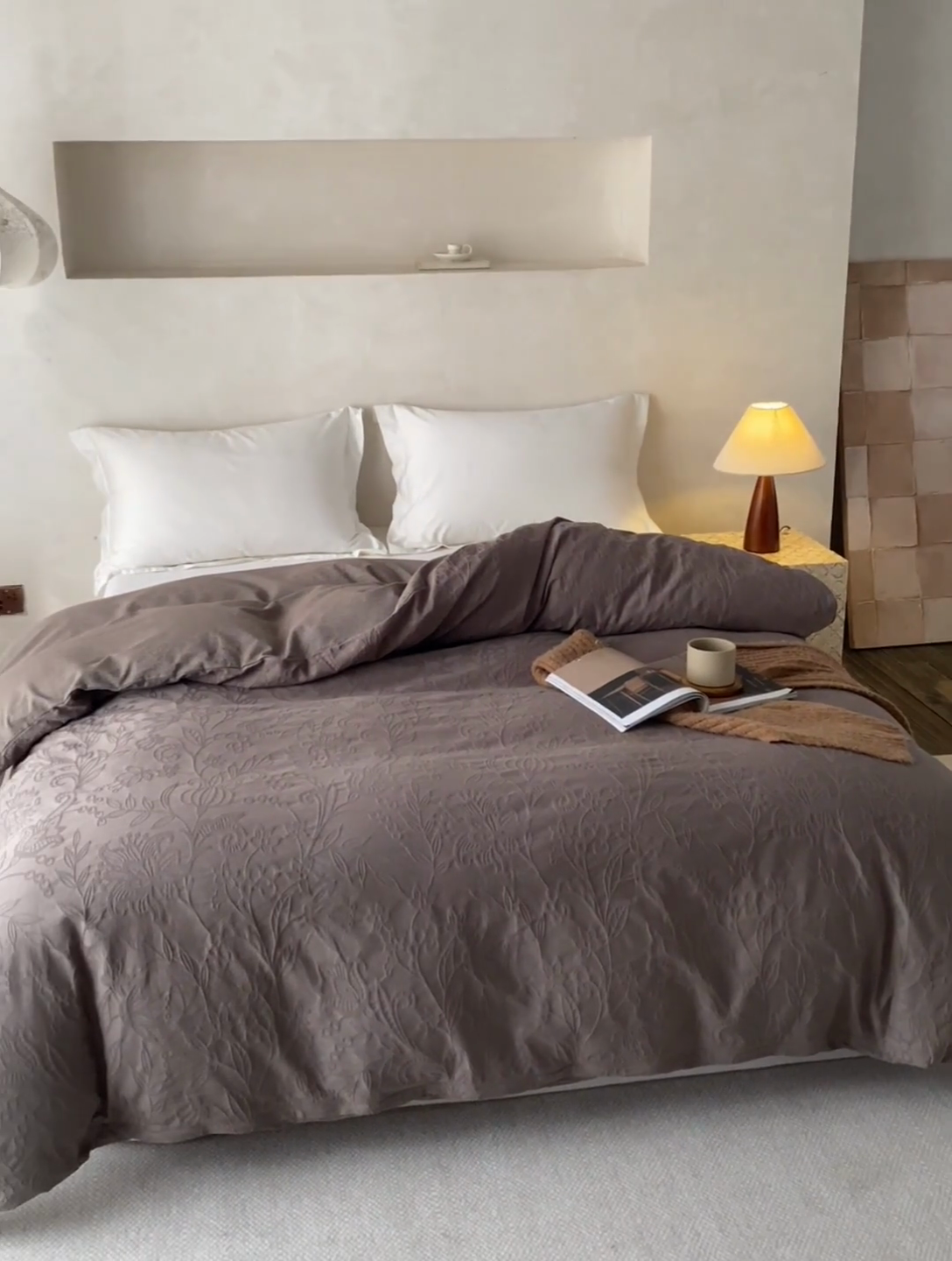 91家纺网 家纺一手货源 找家纺 2025春夏新品染色水洗大提花单品被套 染黛-浅灰