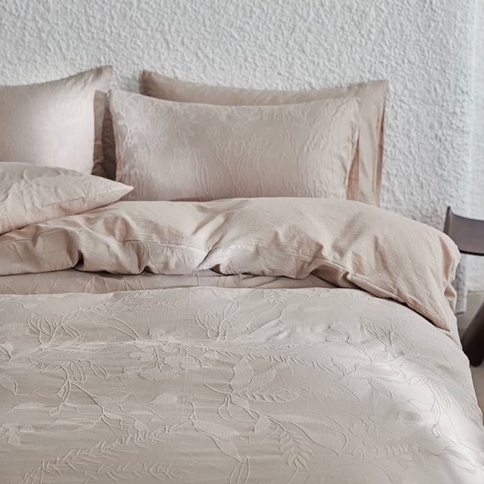 91家纺网 家纺一手货源 找家纺 2025春夏新品染色水洗大提花四件套 叶影-卡其