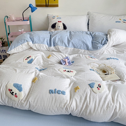 91家纺网 家纺一手货源 找家纺 韩巢家纺 2025款超柔水洗棉毛巾绣床上用品四件套-哈哈狗系列二（提供卖家秀 ） 哈哈狗白蓝