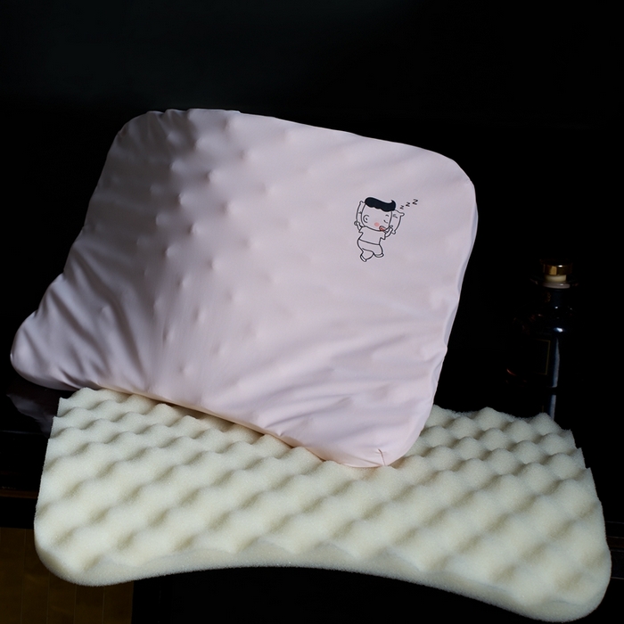 91家纺网 家纺一手货源 找家纺 （总）中胶硅胶 2025新款婴幼儿酒窝枕 硅胶枕