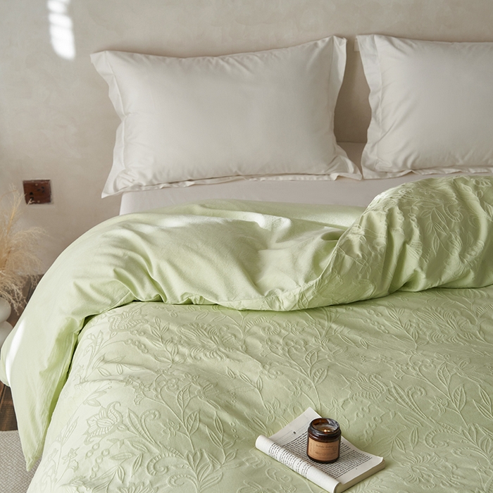 91家纺网 家纺一手货源 找家纺 2025春夏新品染色水洗大提花单品被套 染黛-嫩绿