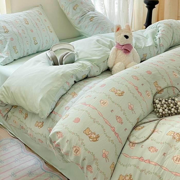 91家纺网 家纺一手货源 找家纺 雨帆家纺 2025新款水洗棉印花四件套 蛋糕熊绿