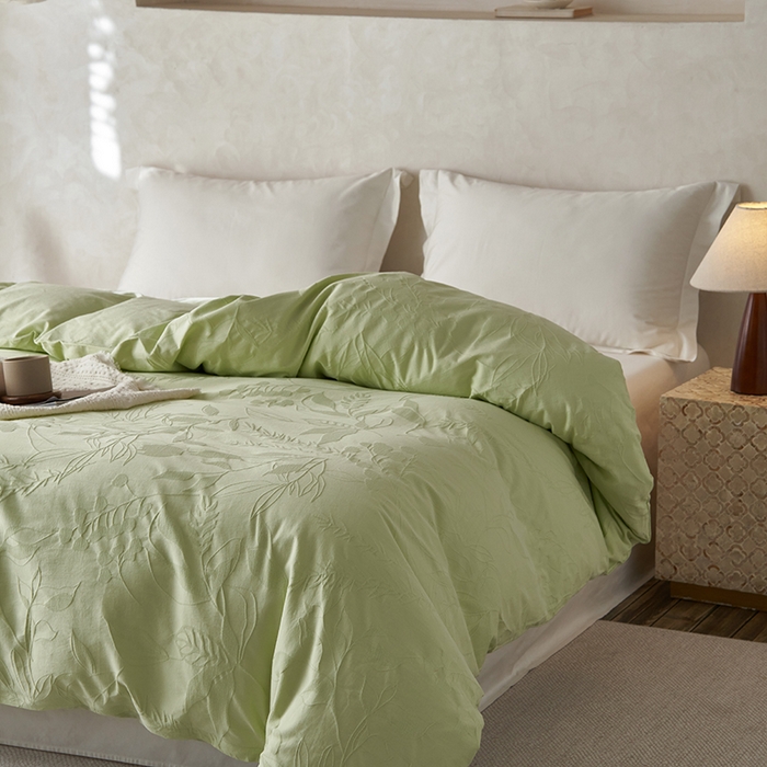 91家纺网 家纺一手货源 找家纺 2025春夏新品染色水洗大提花单品被套 叶影-嫩绿