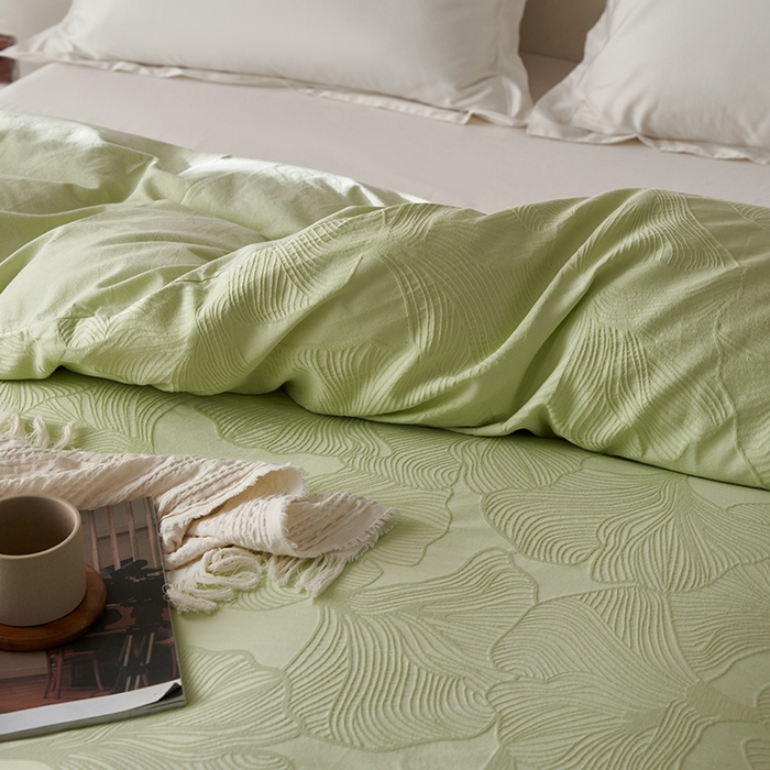 91家纺网 家纺一手货源 找家纺 2025春夏新品染色水洗大提花单品被套 叶语-嫩绿