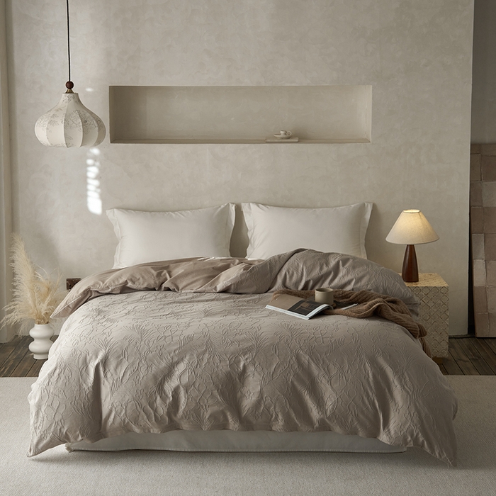 91家纺网 家纺一手货源 找家纺 2025春夏新品染色水洗大提花单品被套 小银勾-卡其