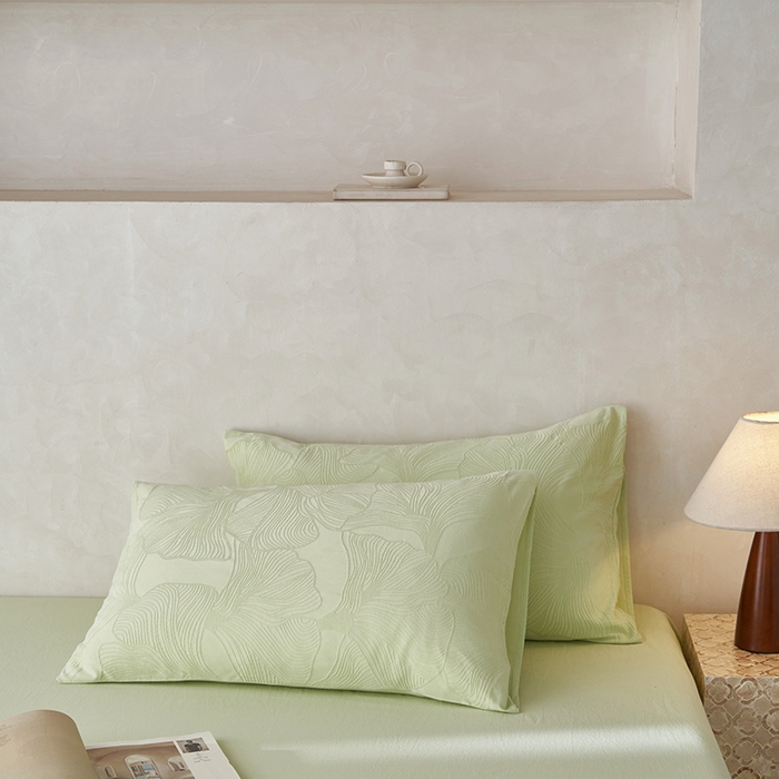 91家纺网 家纺一手货源 找家纺 2025春夏新品染色水洗大提花单品枕套 叶语-嫩绿