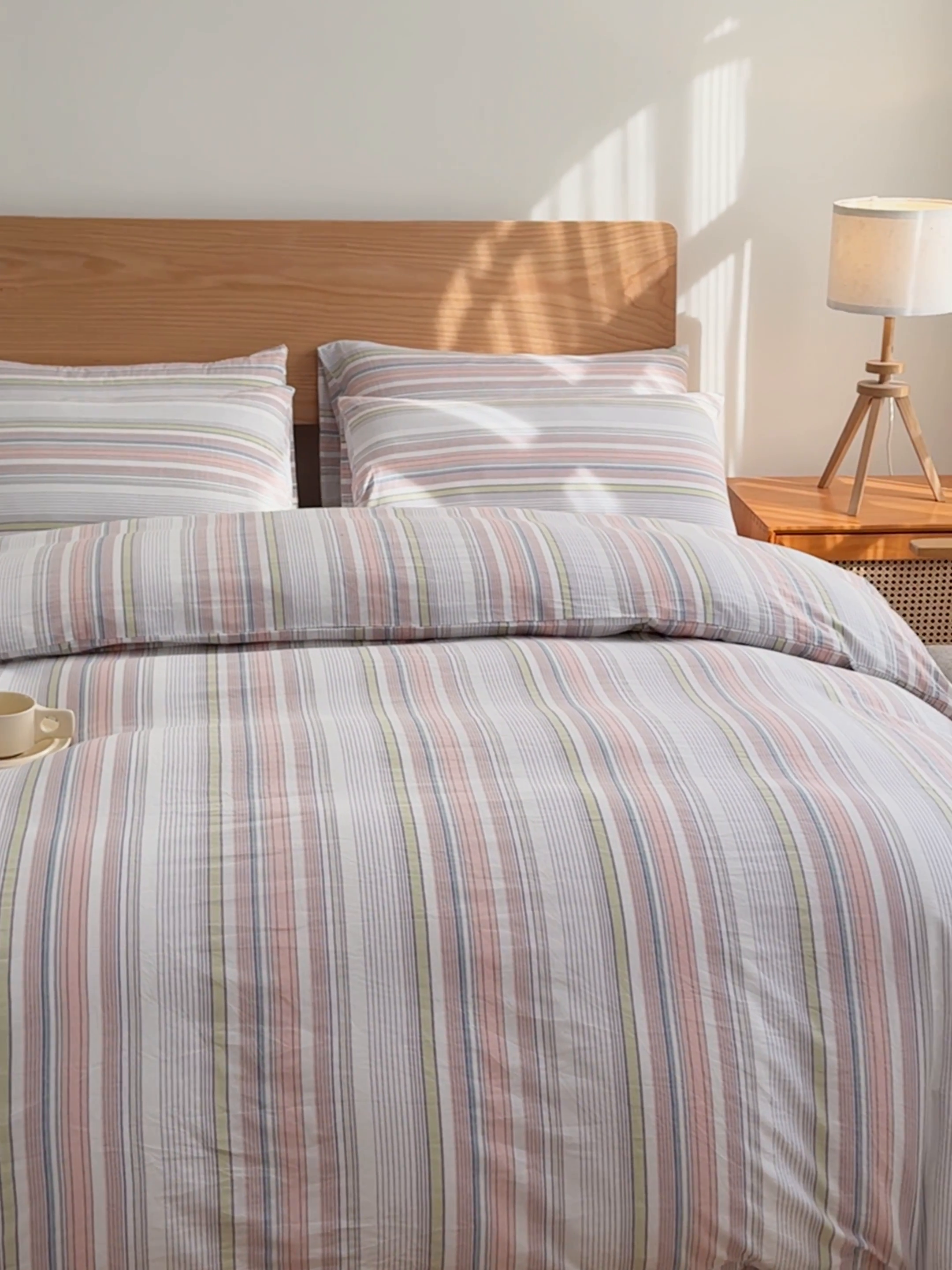 91家纺网 家纺一手货源 找家纺 2025新款简约款色织水洗棉四件套 沐妍粉