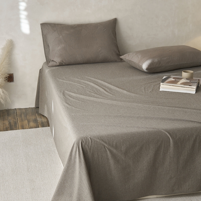 91家纺网 家纺一手货源 找家纺 2025春夏新品色织大提花单品床单 浅灰