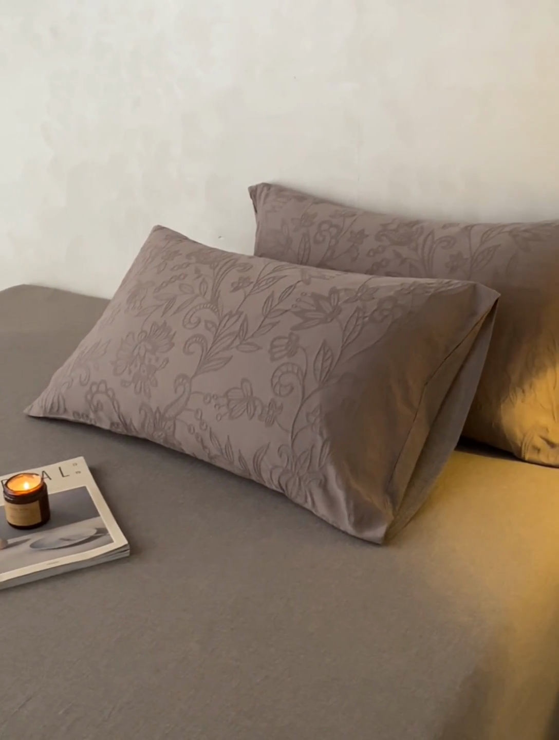 91家纺网 家纺一手货源 找家纺 2025春夏新品染色水洗大提花单品枕套 染黛-浅灰