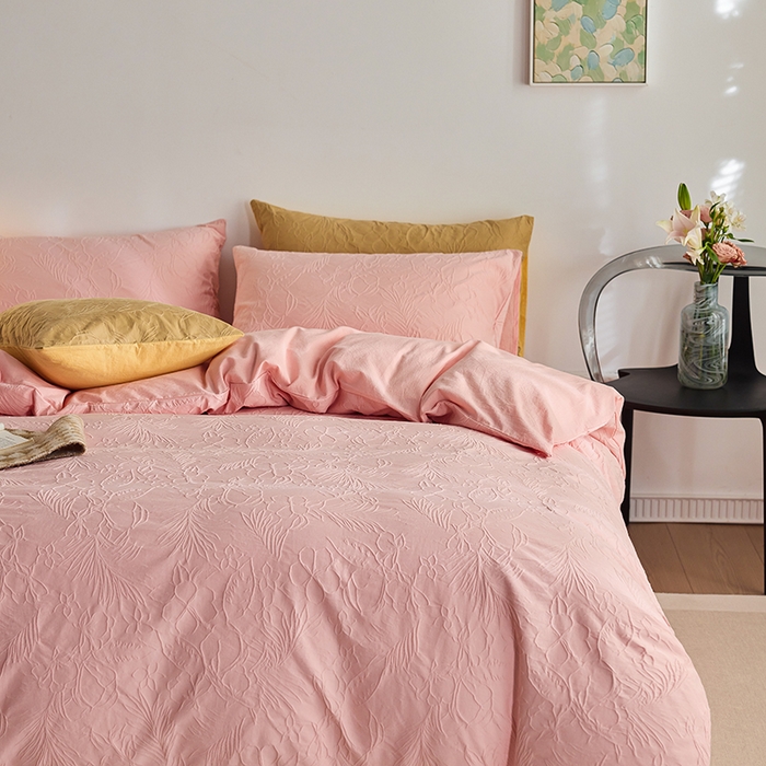 91家纺网 家纺一手货源 找家纺 2025春夏新品染色水洗大提花四件套 小银勾-嫩粉