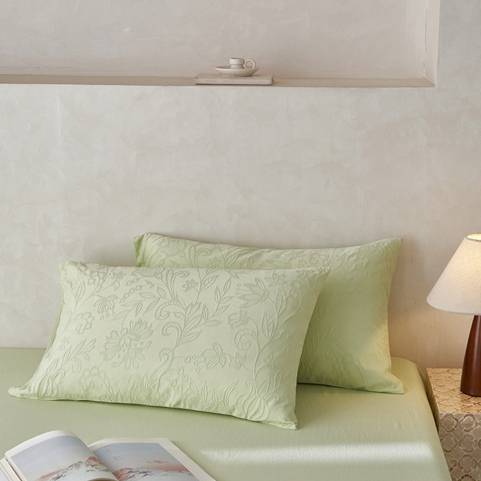 91家纺网 家纺一手货源 找家纺 2025春夏新品染色水洗大提花单品枕套 染黛-嫩绿