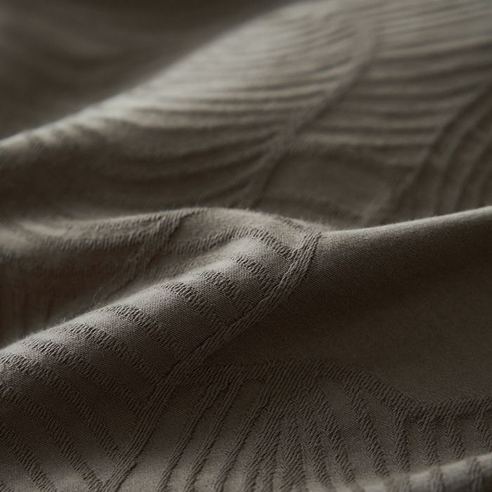 91家纺网 家纺一手货源 找家纺 2025春夏新品染色水洗大提花单品被套 叶语-浅灰