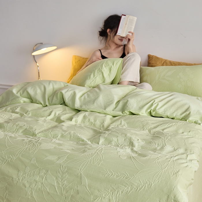 91家纺网 家纺一手货源 找家纺 2025春夏新品染色水洗大提花四件套 叶影-嫩绿