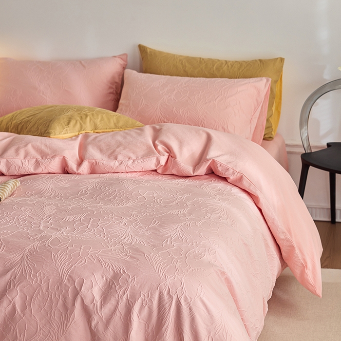 91家纺网 家纺一手货源 找家纺 2025春夏新品染色水洗大提花四件套 小银勾-嫩粉