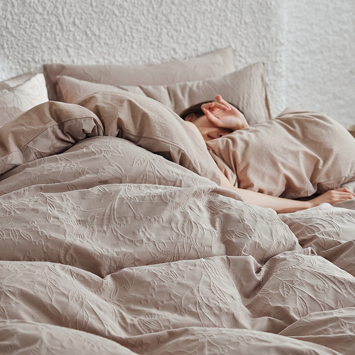 91家纺网 家纺一手货源 找家纺 2025春夏新品染色水洗大提花四件套 染黛-卡其