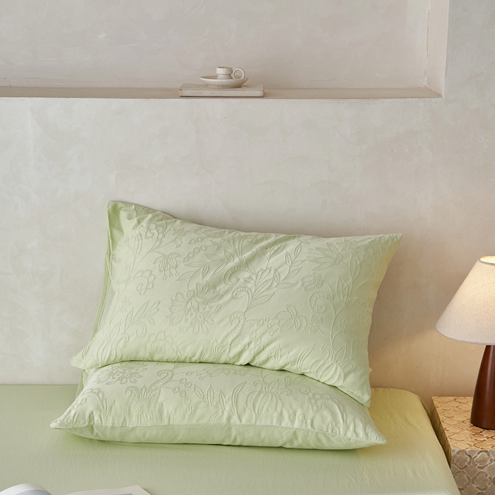 91家纺网 家纺一手货源 找家纺 2025春夏新品染色水洗大提花单品枕套 染黛-嫩绿