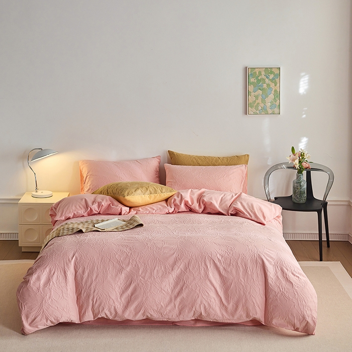 91家纺网 家纺一手货源 找家纺 2025春夏新品染色水洗大提花四件套 小银勾-嫩粉