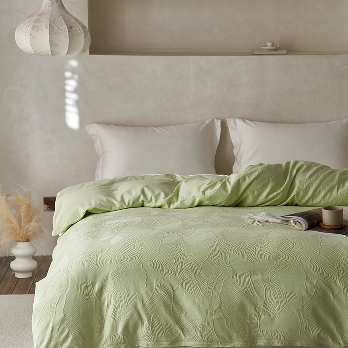 91家纺网 家纺一手货源 找家纺 2025春夏新品染色水洗大提花单品被套 叶语-嫩绿