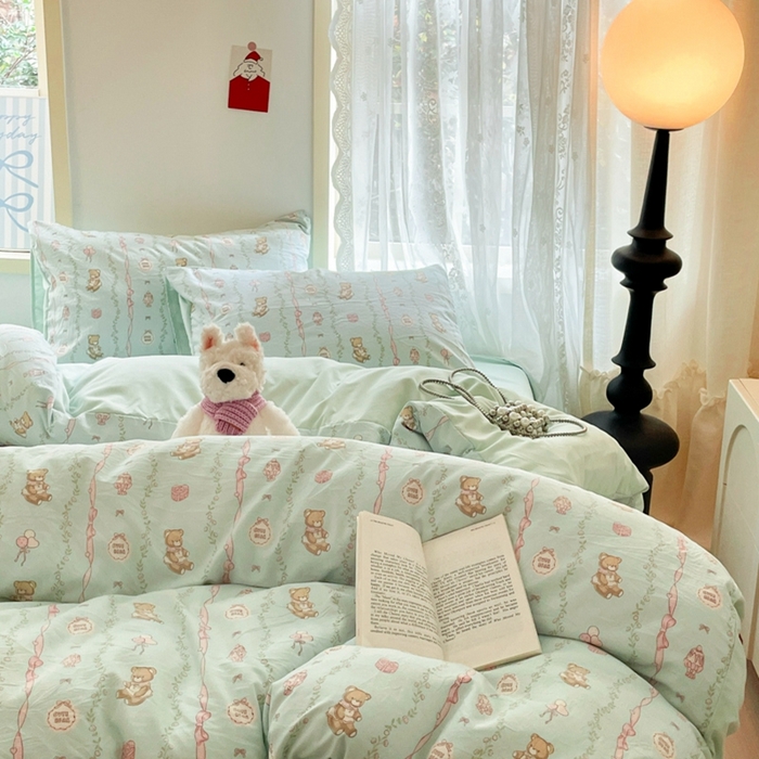 91家纺网 家纺一手货源 找家纺 雨帆家纺 2025新款水洗棉印花四件套 蛋糕熊绿