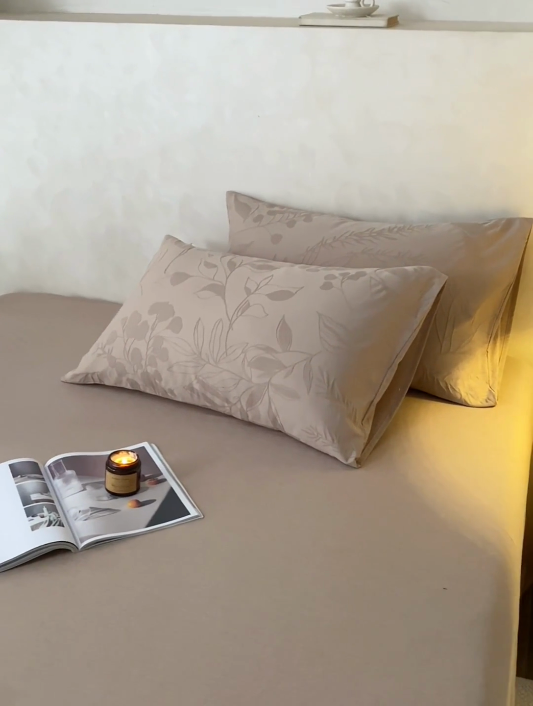 91家纺网 家纺一手货源 找家纺 2025春夏新品染色水洗大提花单品枕套 叶影-卡其