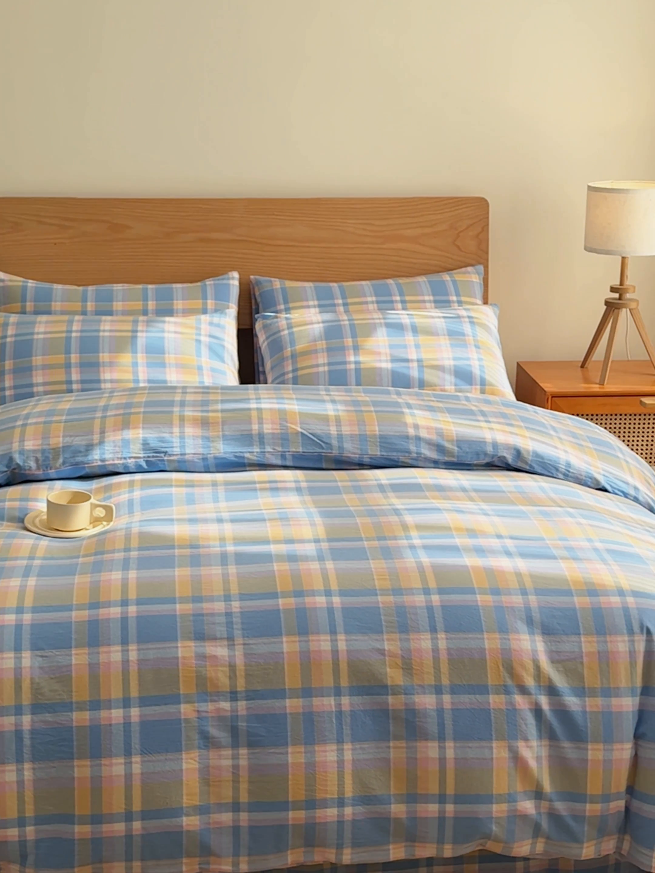 91家纺网 家纺一手货源 找家纺 2025新款简约款色织水洗棉四件套 昭华蓝