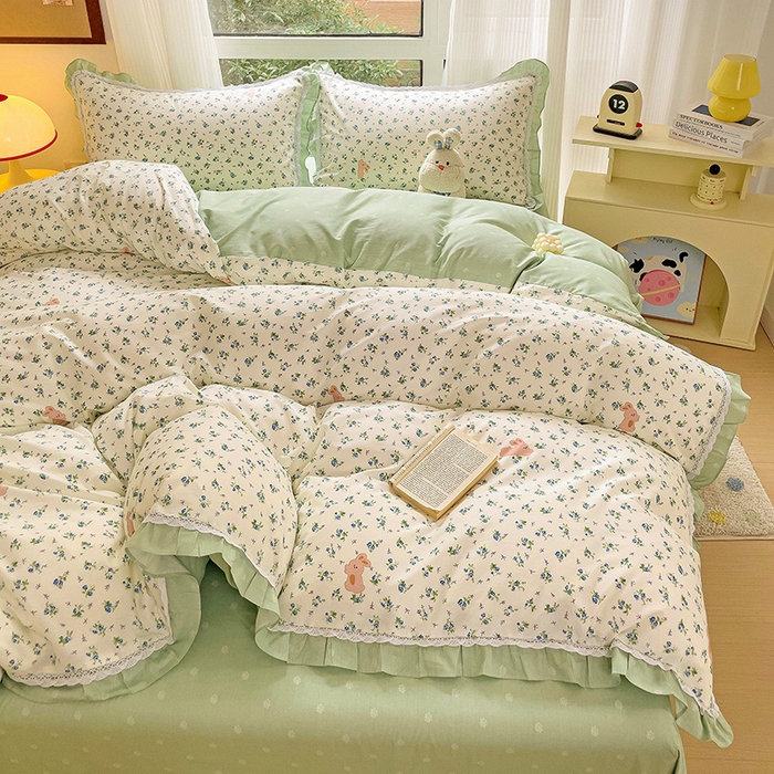 91家纺网 家纺一手货源 找家纺 棉生活家纺 2025新款全棉小清新花边款蕾丝四件套 花海小兔