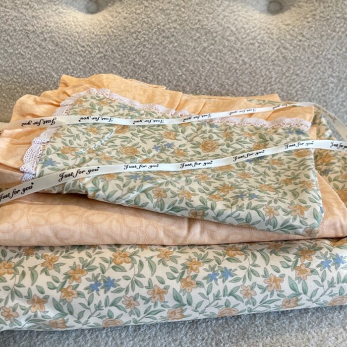 91家纺网 家纺一手货源 找家纺 棉生活家纺 2025新款全棉小清新花边款蕾丝四件套 花晓