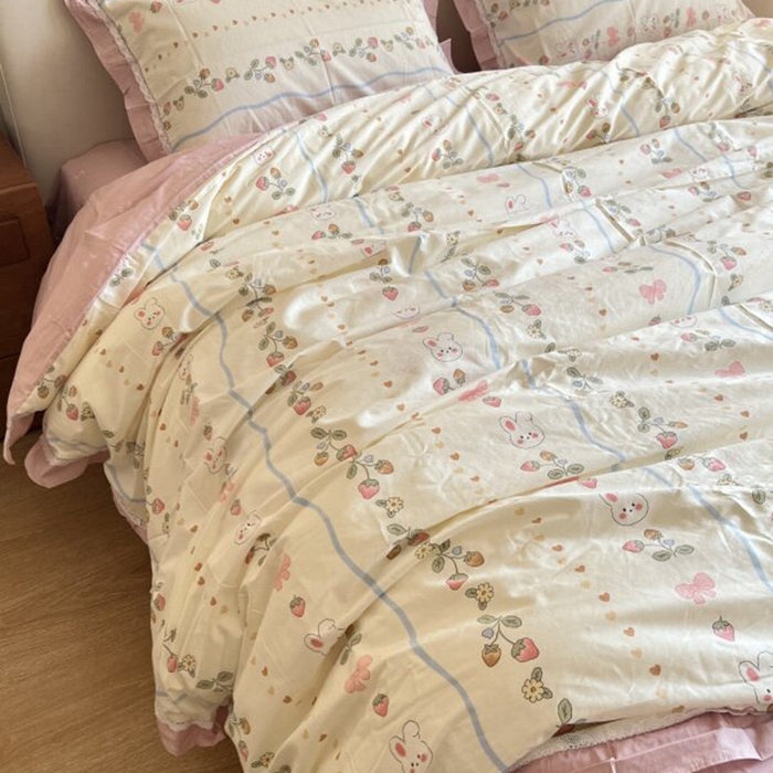 91家纺网 家纺一手货源 找家纺 棉生活家纺 2025新款全棉小清新花边款蕾丝四件套 花野兔