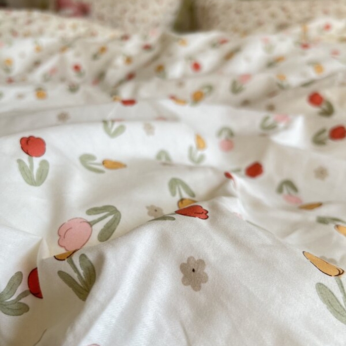 91家纺网 家纺一手货源 找家纺 棉生活家纺 2025新款全棉小清新花边款蕾丝四件套 郁金香