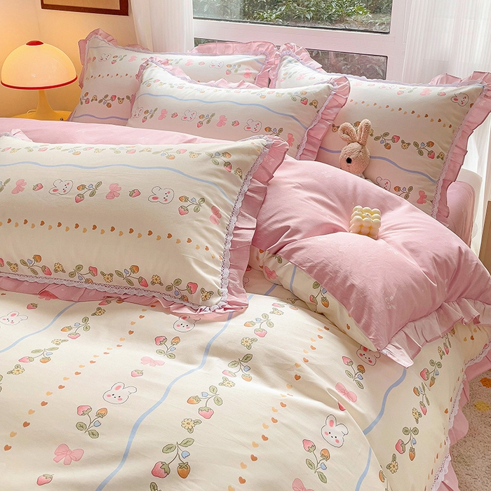 91家纺网 家纺一手货源 找家纺 棉生活家纺 2025新款全棉小清新花边款蕾丝四件套 花野兔