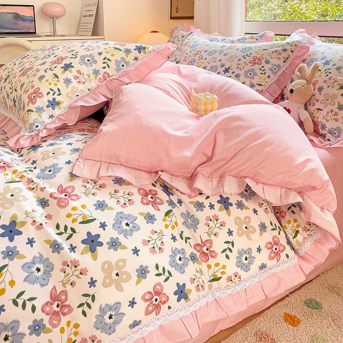 91家纺网 家纺一手货源 找家纺 棉生活家纺 2025新款全棉小清新花边款蕾丝四件套 春日田田