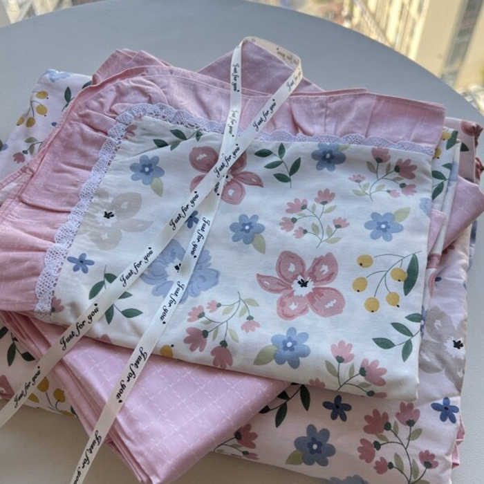 91家纺网 家纺一手货源 找家纺 棉生活家纺 2025新款全棉小清新花边款蕾丝四件套 春日田田