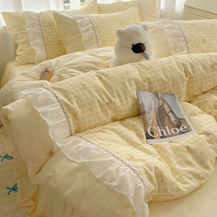 91家纺网 家纺一手货源 找家纺 （总）瑞莱 2025冬季新款13372舞动花边全棉四件套系列