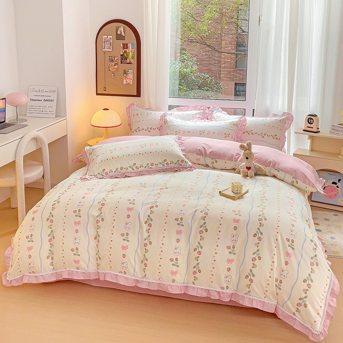 91家纺网 家纺一手货源 找家纺 棉生活家纺 2025新款全棉小清新花边款蕾丝四件套 花野兔