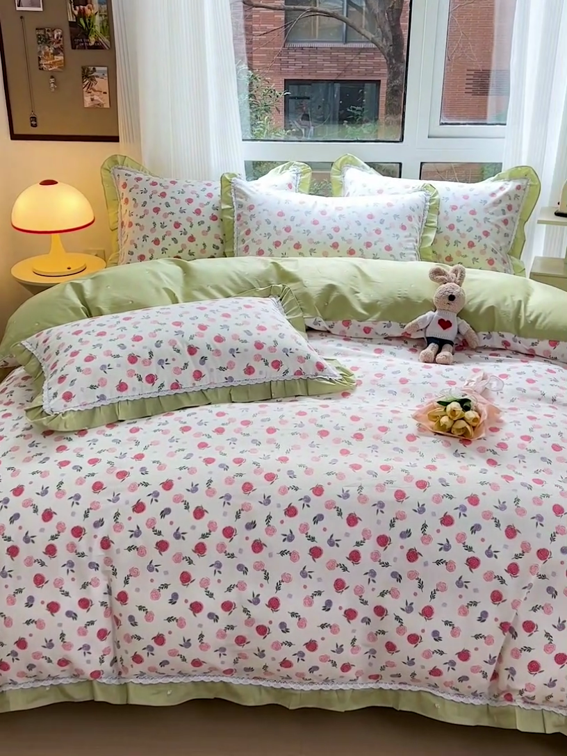 91家纺网 家纺一手货源 找家纺 棉生活家纺 2025新款全棉小清新花边款蕾丝四件套 一见倾心