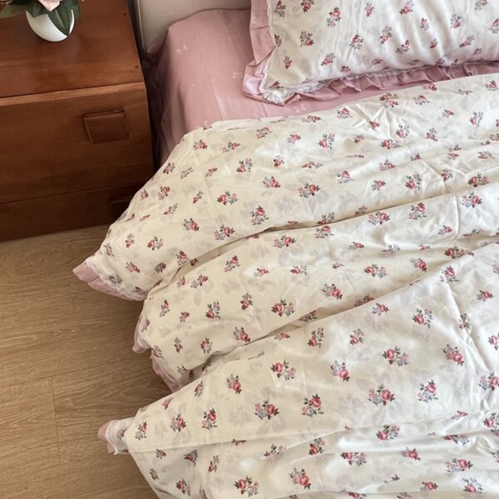 91家纺网 家纺一手货源 找家纺 棉生活家纺 2025新款全棉小清新花边款蕾丝四件套 夏日之约　粉