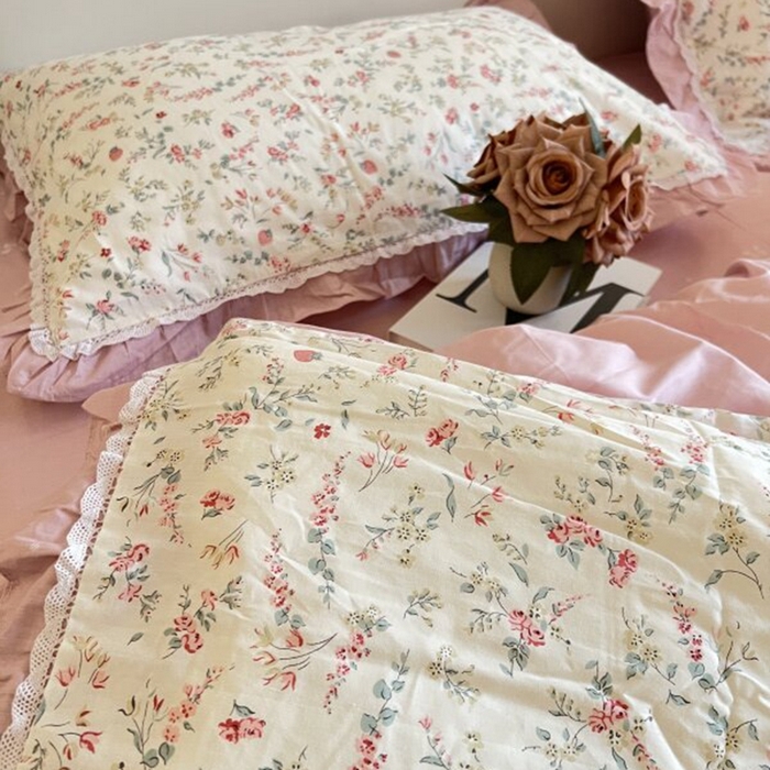 91家纺网 家纺一手货源 找家纺 棉生活家纺 2025新款全棉小清新花边款蕾丝四件套 百花园