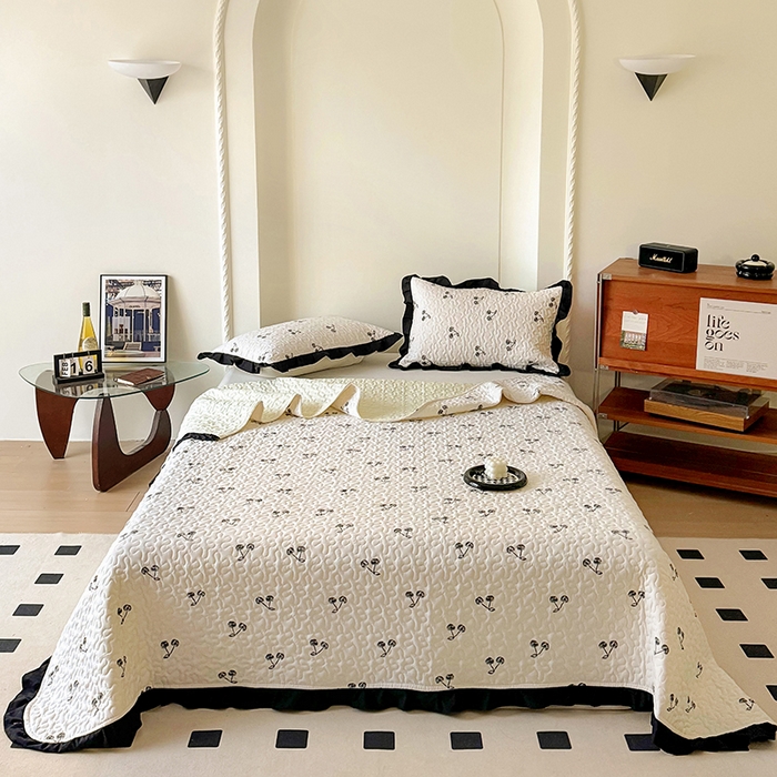 91家纺网 家纺一手货源 找家纺 美梦家纺 2025新款法式赫本风水洗棉床盖四件套系列 赫本风·樱桃