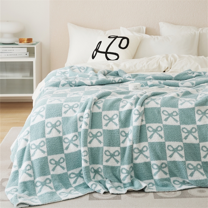 91家纺网 家纺一手货源 找家纺 暖绵绵家纺 2025新款半边绒系列盖毯披肩毯毯子-卓斯（ 最低零售价：161元） 卓斯-雅兰