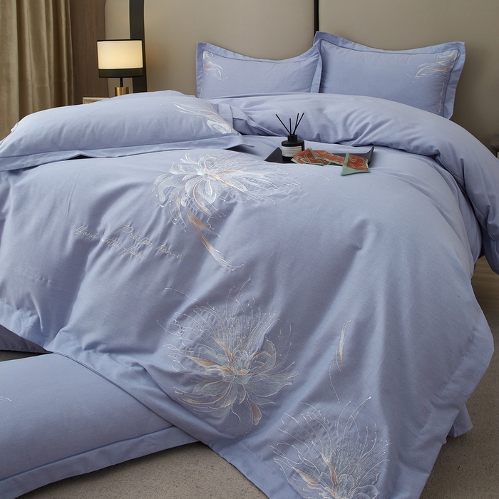 91家纺网 家纺一手货源 找家纺 雲归梦 2025新款全棉加厚磨毛绣花宽边工艺四件套-叶语情深 叶语情深-浅蓝