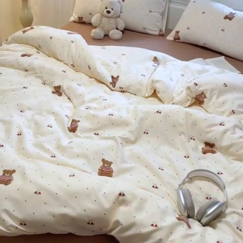 91家纺网 家纺一手货源 找家纺 玉海棠家纺 2025新款针织双层纱四件套 叮当熊