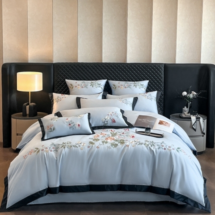 91家纺网 家纺一手货源 找家纺 2025新款亲肤棉撞色拼角绣花四件套-可可西里 天蓝