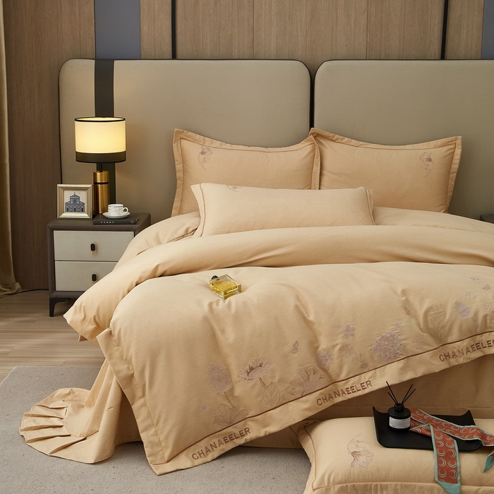 91家纺网 家纺一手货源 找家纺 雲归梦 2025新款全棉加厚磨毛绣花宽边工艺四件套-南法凤情 南法凤情-棕