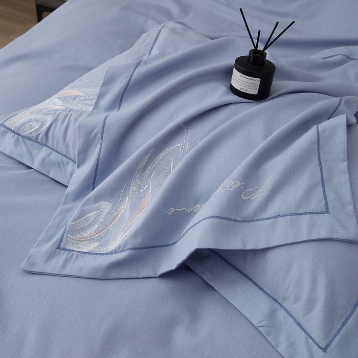 91家纺网 家纺一手货源 找家纺 雲归梦 2025新款全棉加厚磨毛绣花宽边工艺四件套-叶语情深 叶语情深-浅蓝